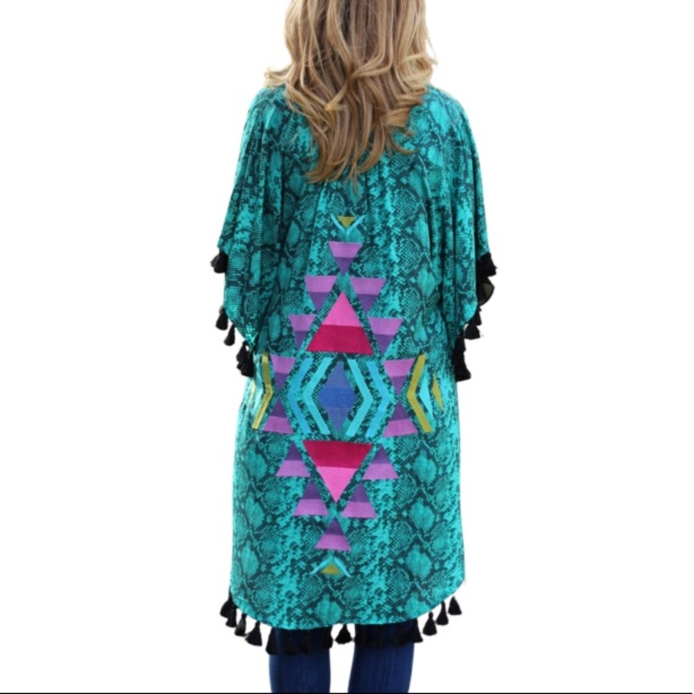 Judith March Embroidered Aztec Design Kimono
